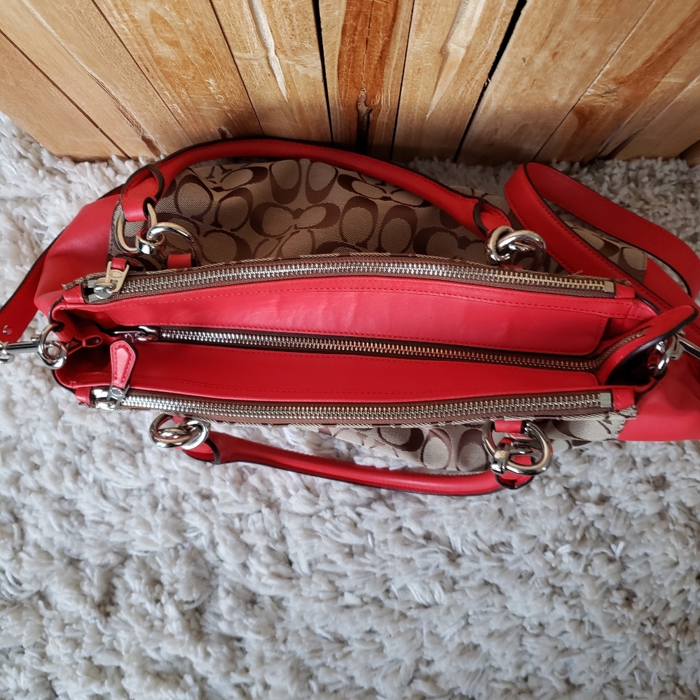 ▪︎SOLD▪︎ Coach Canvas and Leather Satchel - Picture 2 of 5